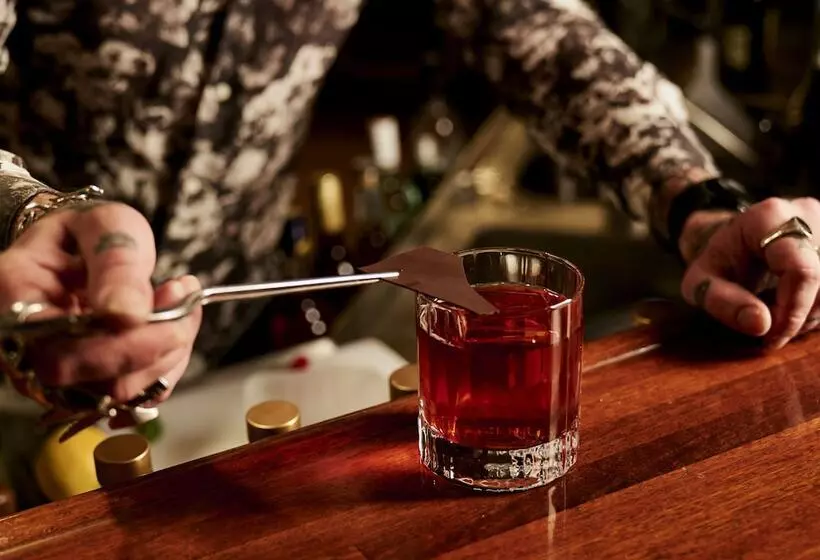 Отель Laneways By Ovolo