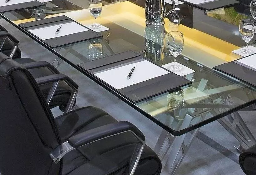 酒店 Le Méridien Kota Kinabalu