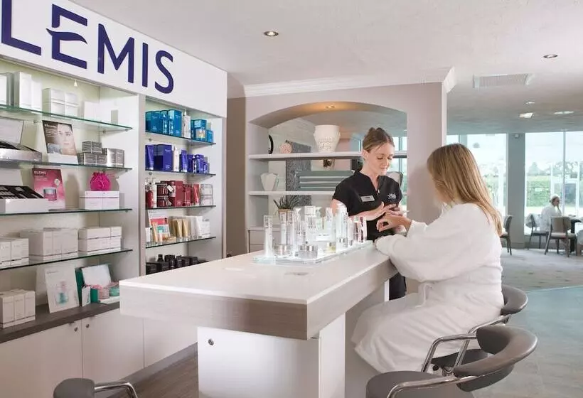 Macdonald Craxton Wood Hotel & Spa, Chester