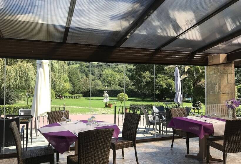 Akla Hotel Palacio Torre De Ruesga