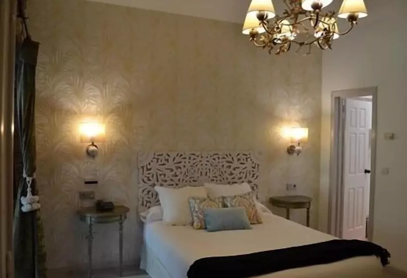 Akla Hotel Palacio Torre De Ruesga