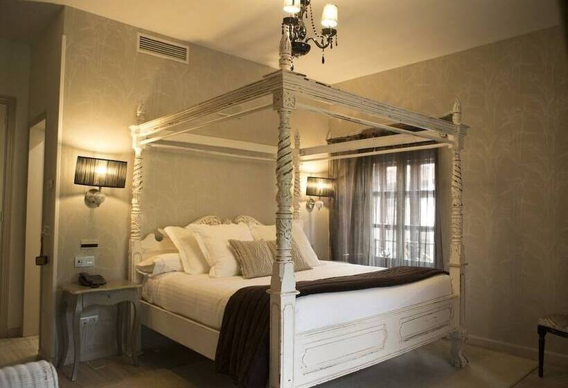 Akla Hotel Palacio Torre De Ruesga