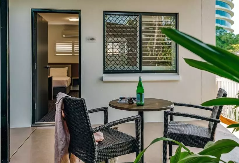 호텔 Palms City Resort