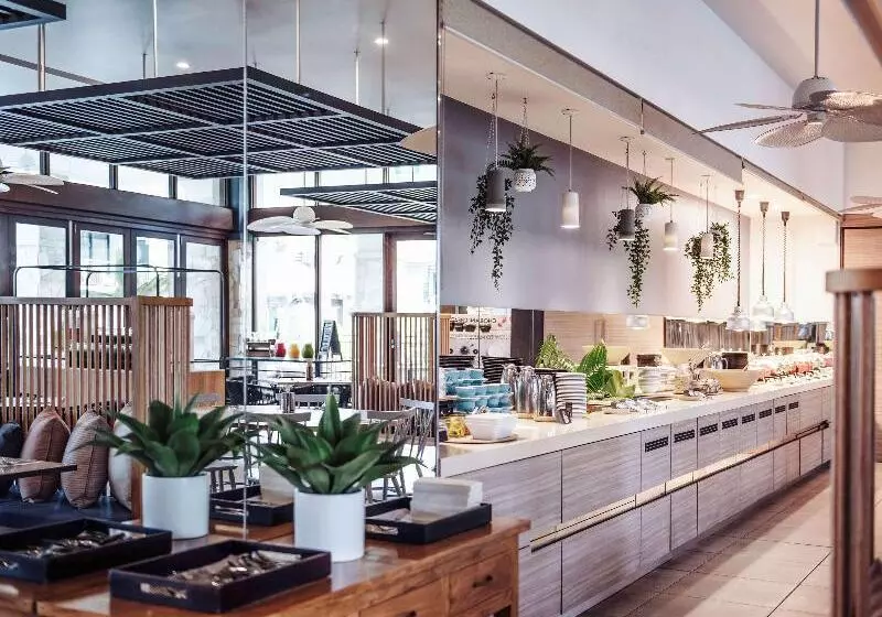 Hotel Pullman Port Douglas Sea Temple Resort And Spa