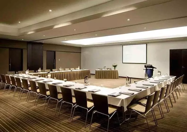 Hotel Pullman Port Douglas Sea Temple Resort And Spa