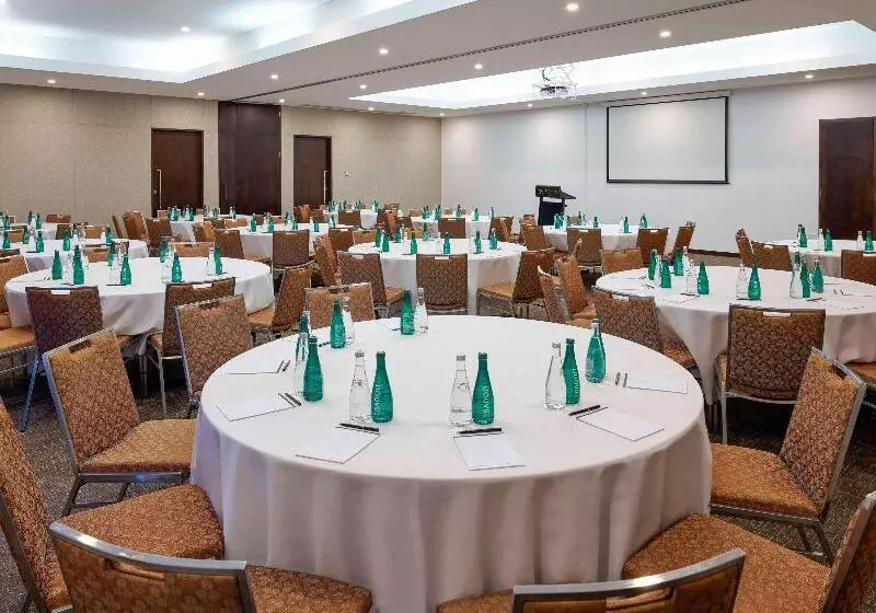 Hotel Pullman Port Douglas Sea Temple Resort And Spa