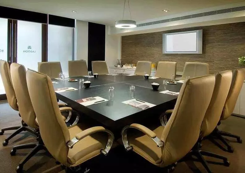 Hotel Pullman Port Douglas Sea Temple Resort And Spa