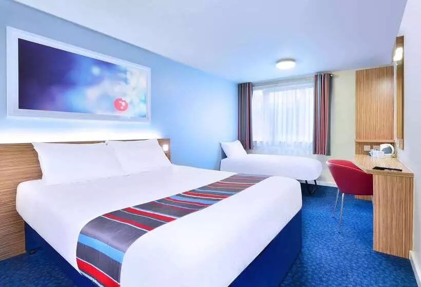 호텔 Travelodge Liverpool John Lennon Airport