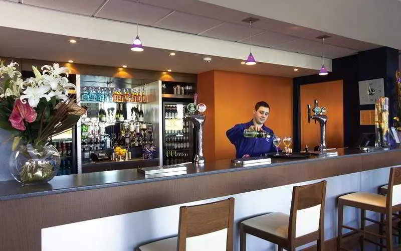 هتل Travelodge Liverpool John Lennon Airport