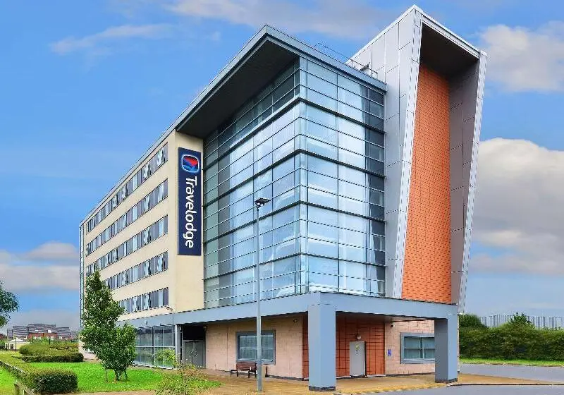 هتل Travelodge Liverpool John Lennon Airport