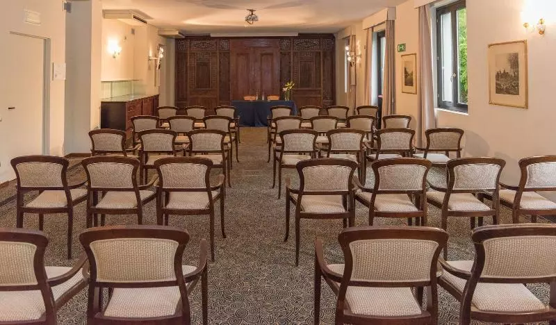 Отель Villa Porro Pirelli