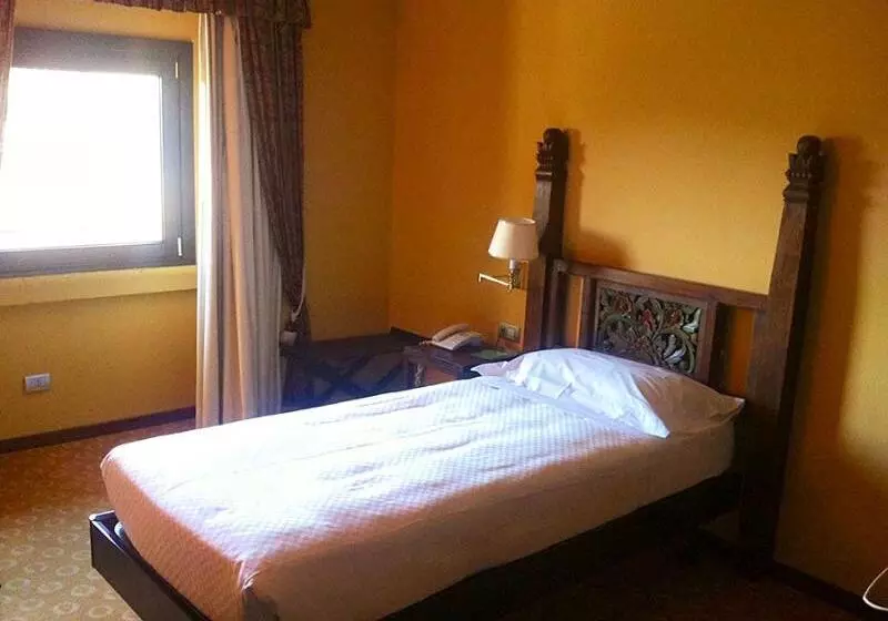 Отель Villa Porro Pirelli