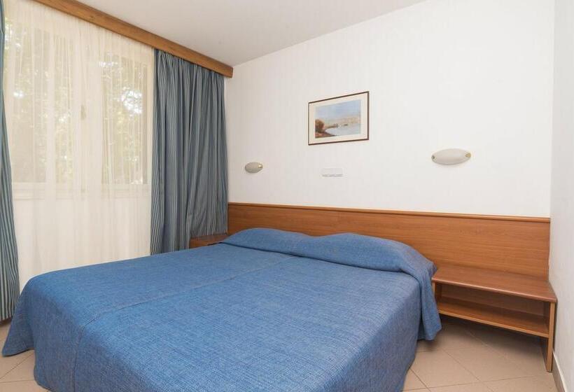 Apartments Polynesia Plava Laguna