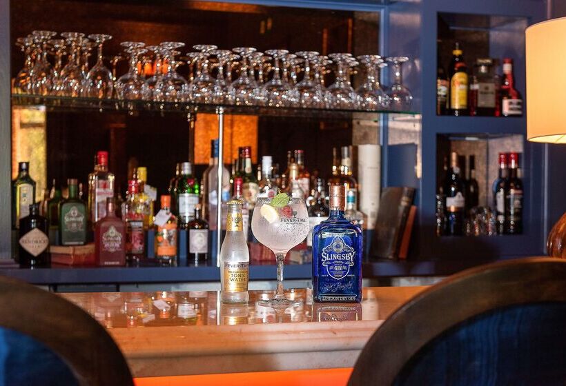 هتل Clementine S Guest House