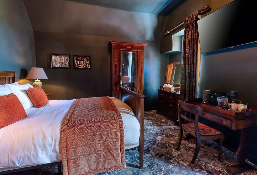 בית מלון כפרי Clementine S Guest House