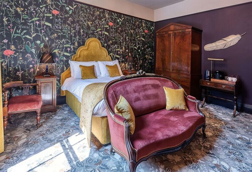 هتل Clementine S Guest House