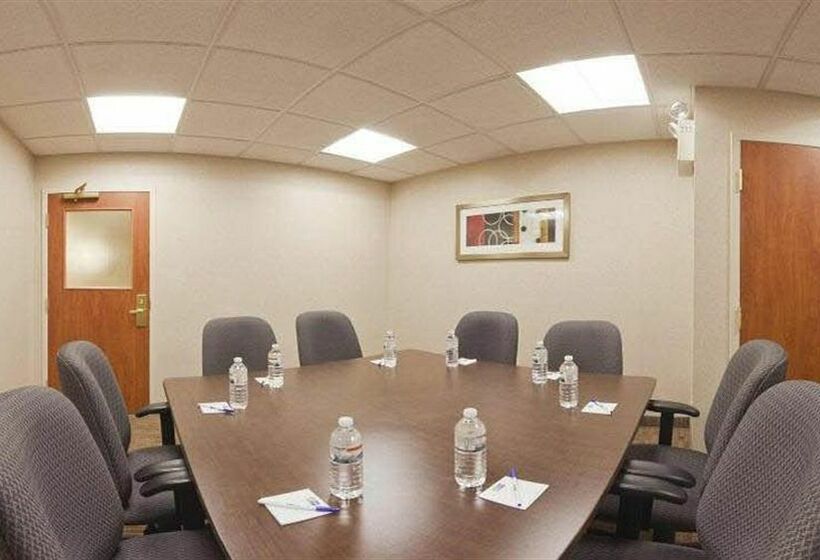 酒店 Spark By Hilton Guelph