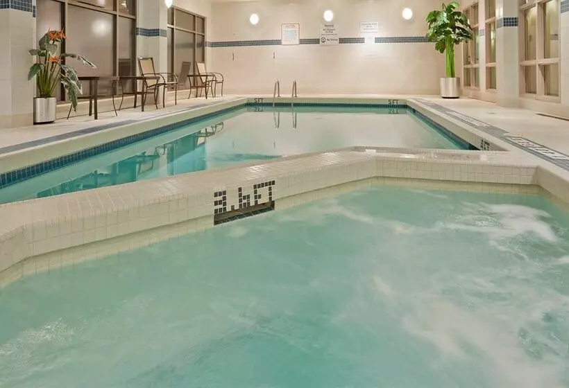 酒店 Spark By Hilton Guelph