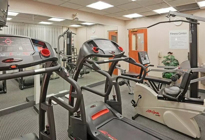 酒店 Spark By Hilton Guelph