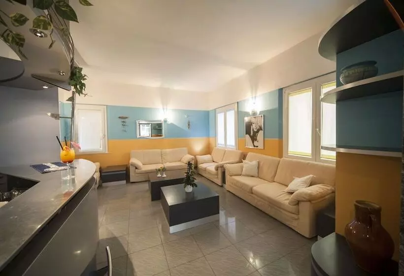 Otel Adria Mare Beach