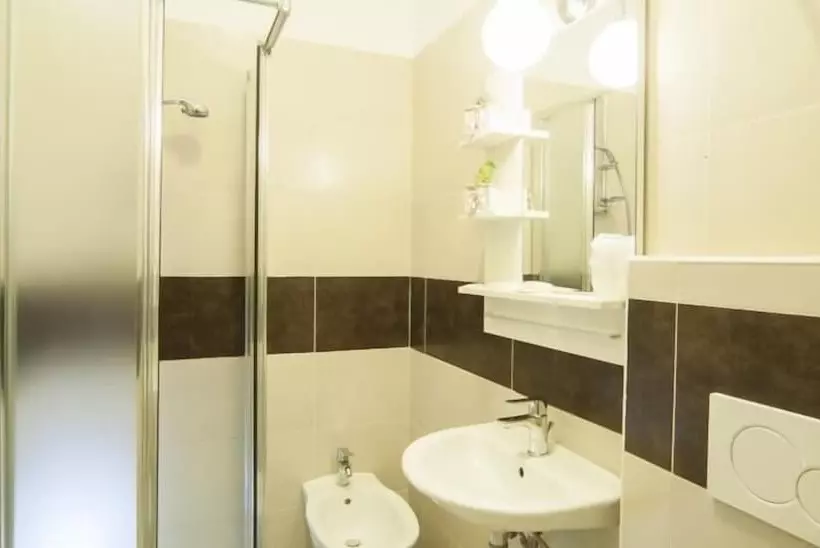 Otel Adria Mare Beach