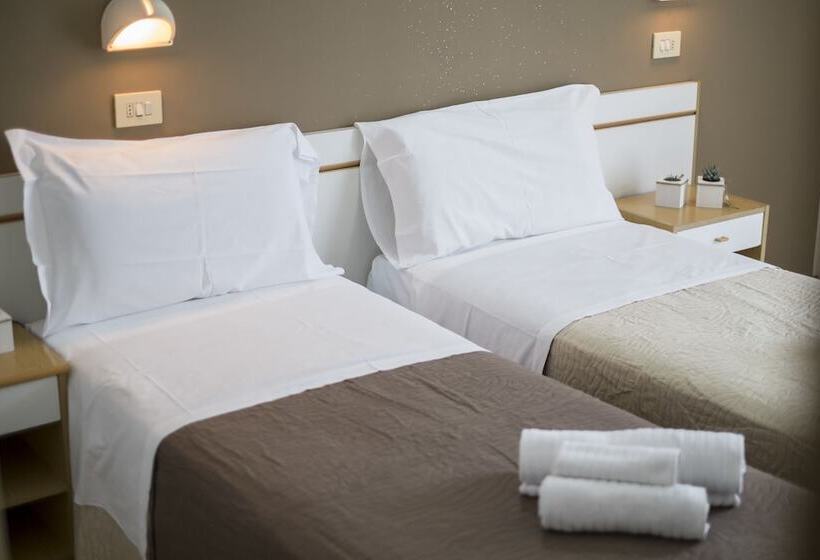 فندق Adria Mare Beach