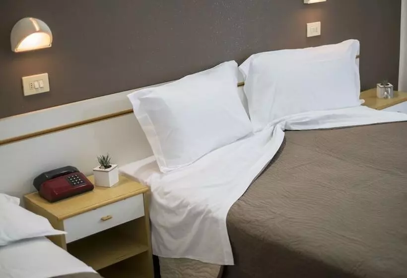 Otel Adria Mare Beach