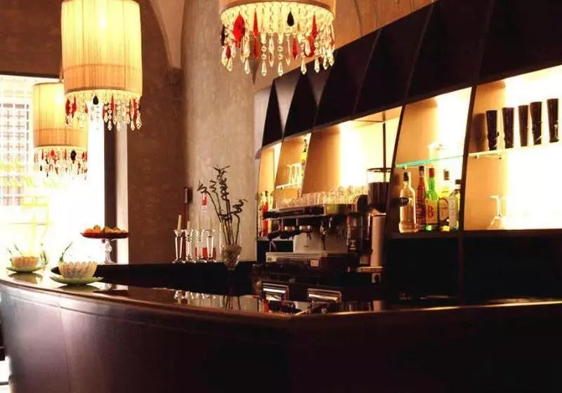 בית מלון כפרי Borghese Palace Art