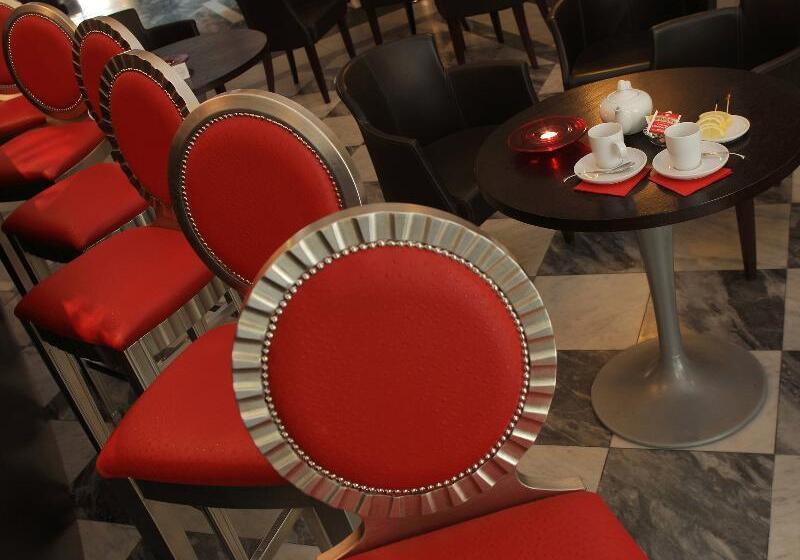 هتل Borghese Palace Art