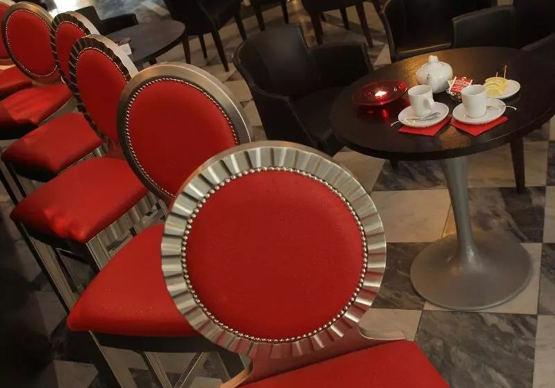 בית מלון כפרי Borghese Palace Art