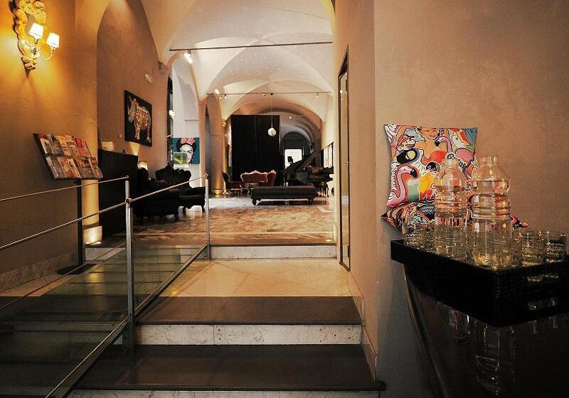 هتل Borghese Palace Art