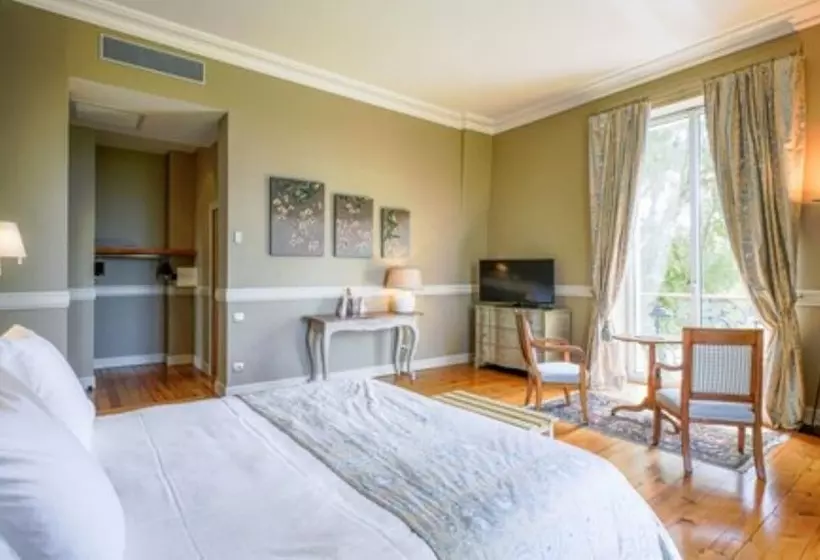 Отель Chateau Grattequina