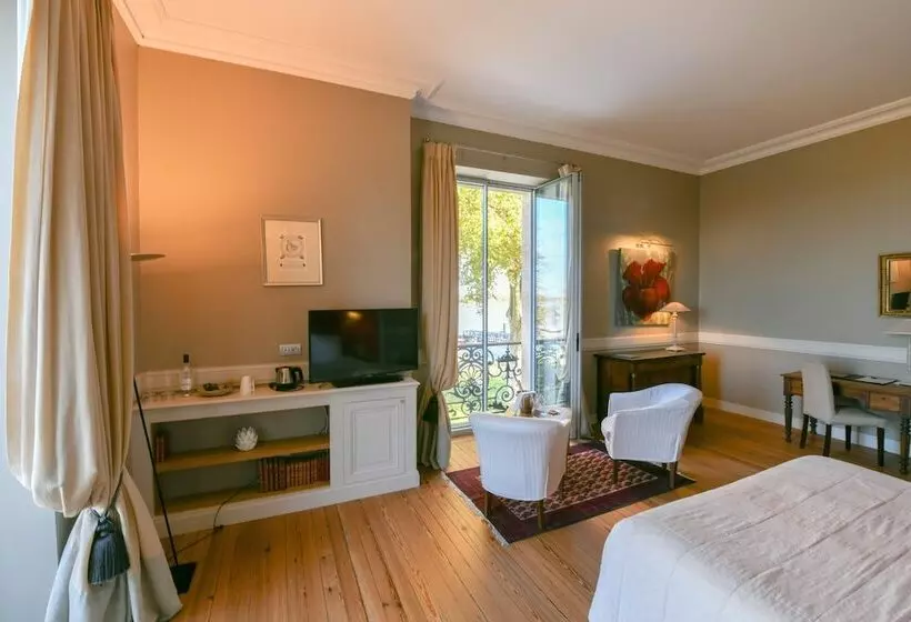 Отель Chateau Grattequina