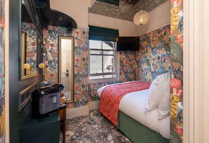 هتل Clementine S Guest House