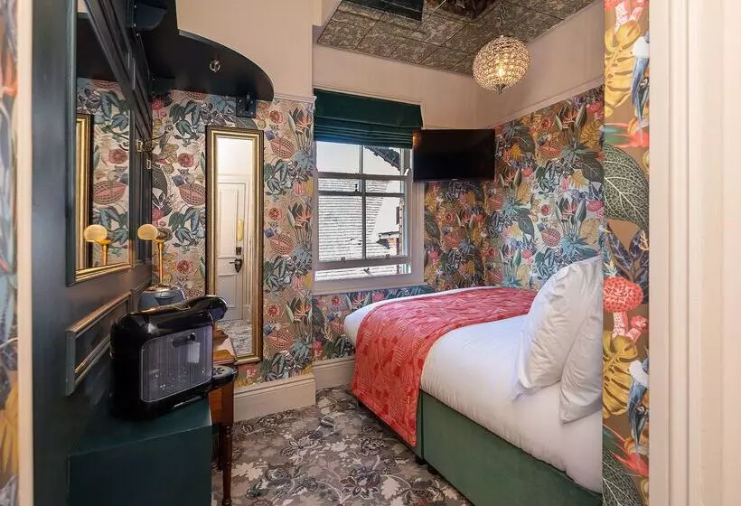 בית מלון כפרי Clementine S Guest House