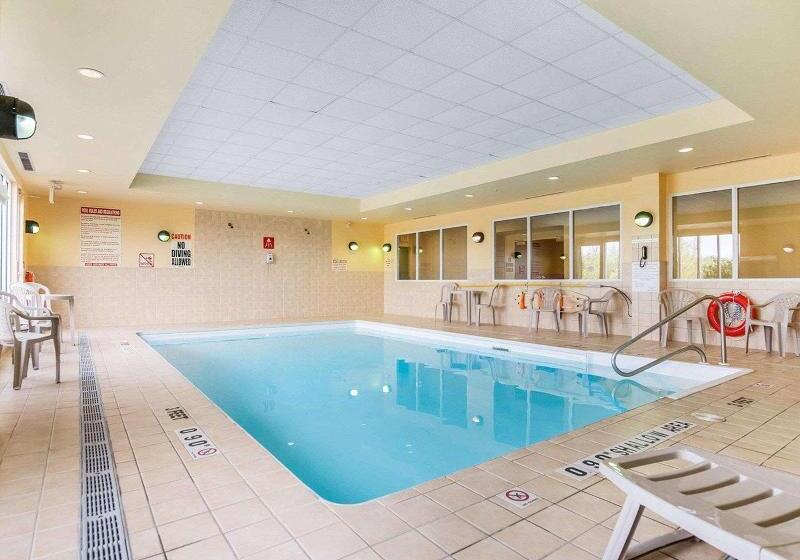 ホテル Comfort Inn