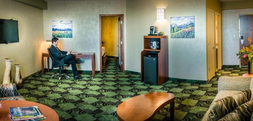 هتل Deerfoot Inn And Casino