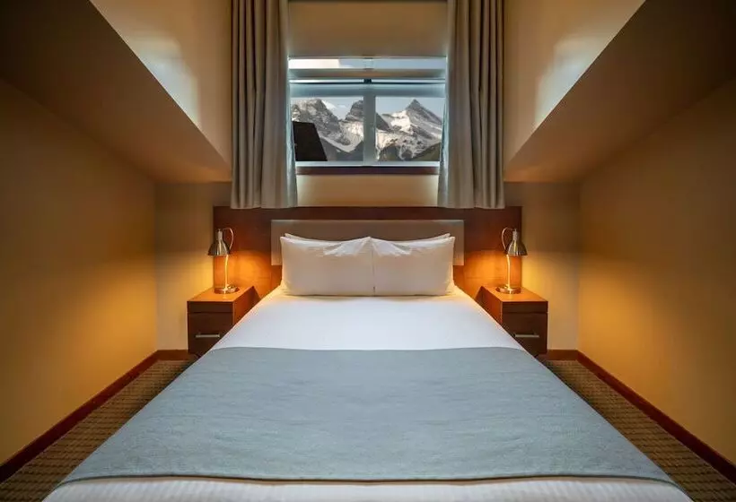 호텔 Falcon Crest Lodge By Clique