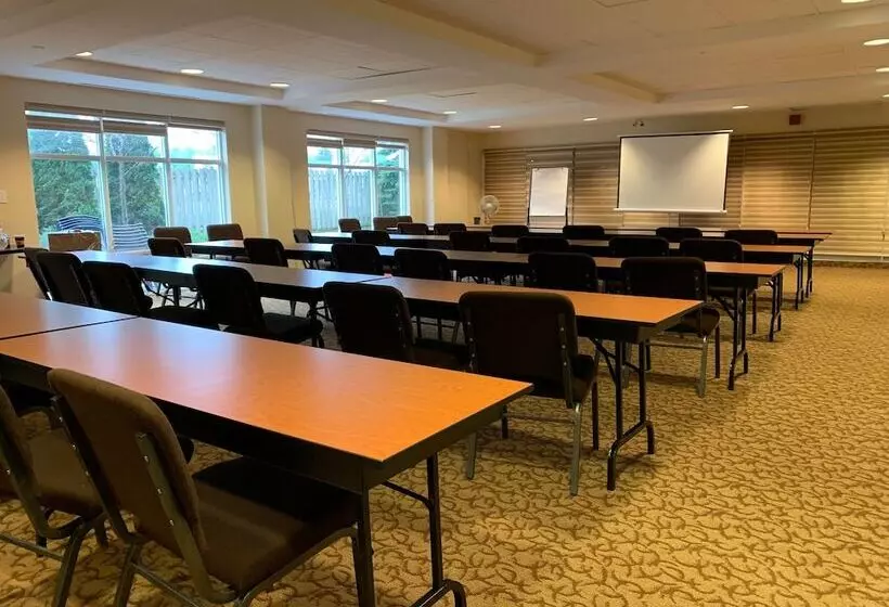 호텔 Holiday Inn Express & Suites Kitchener Southeast, An Ihg