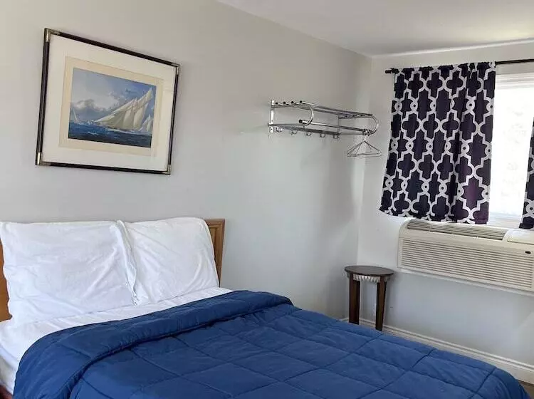 Knights Inn Park Villa Motel, Midland