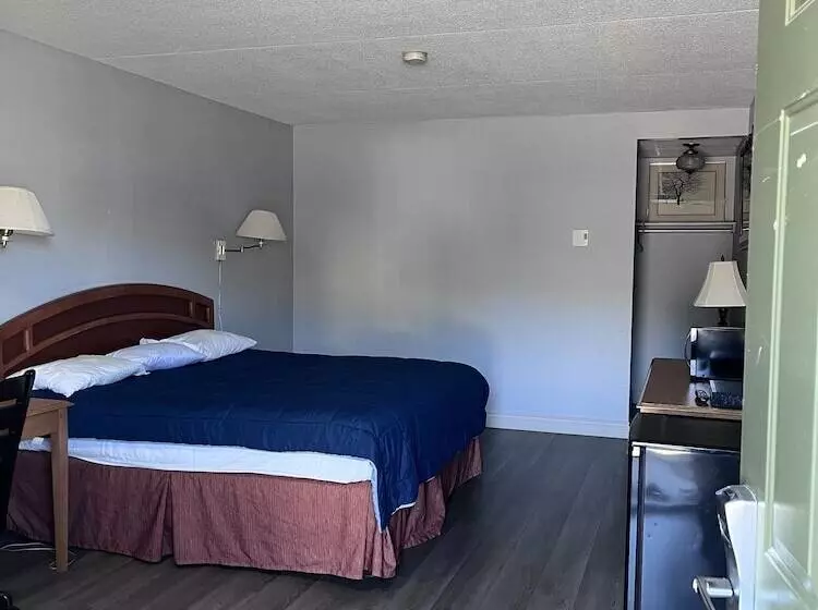 Knights Inn Park Villa Motel, Midland