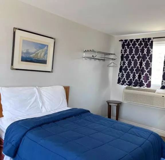 Knights Inn Park Villa Motel, Midland