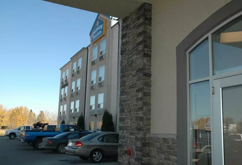 Отель Lakeview Inns & Suites Fort Saskatchewan