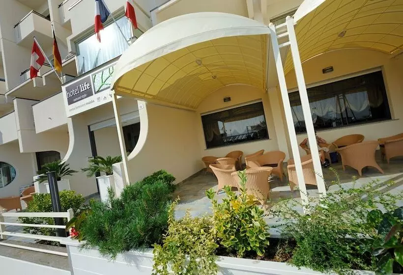 Отель Life