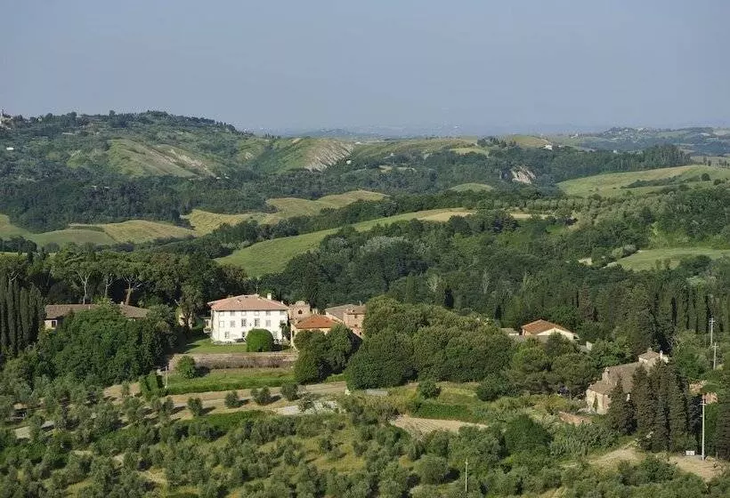 酒店 Pratello Country Resort