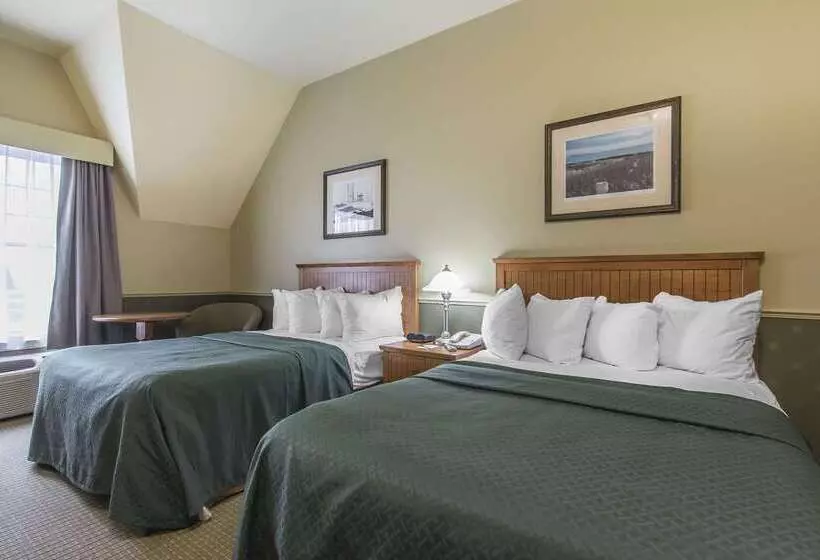 בית מלון כפרי Quality Inn
