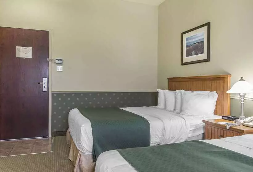 בית מלון כפרי Quality Inn