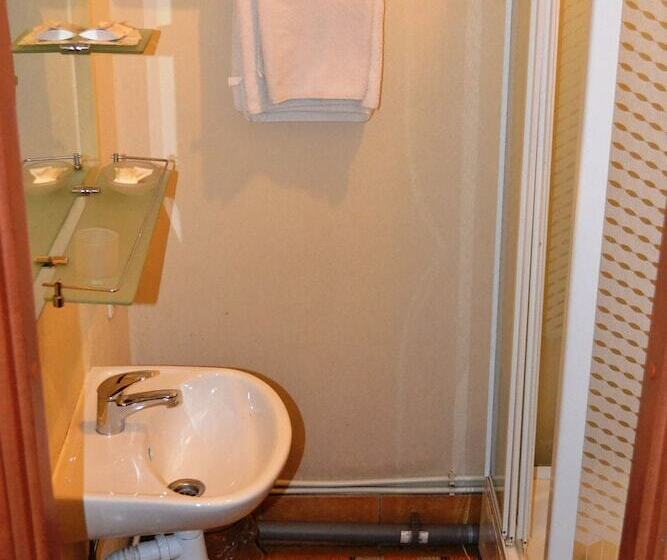 Hotel Rinaldi At Moskovskiy Prospect, 18