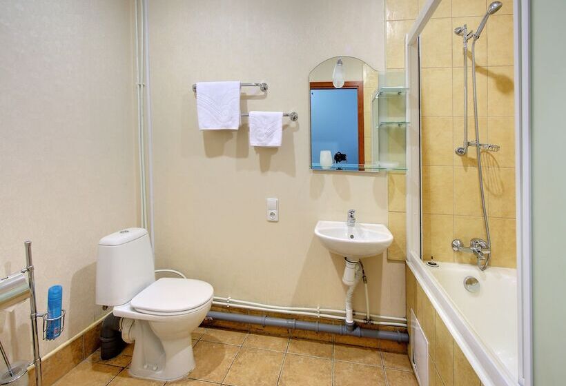 Hotel Rinaldi At Moskovskiy Prospect, 18