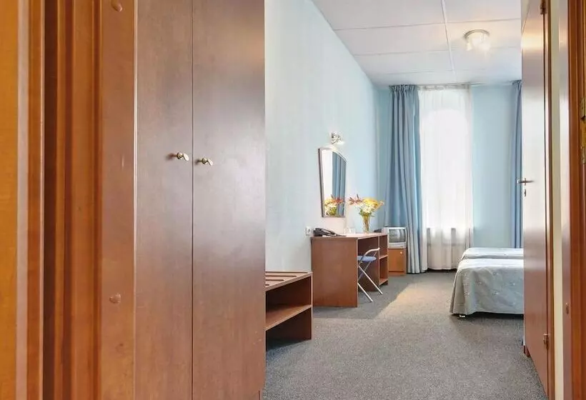 ホテル Rinaldi At Moskovskiy Prospect, 18